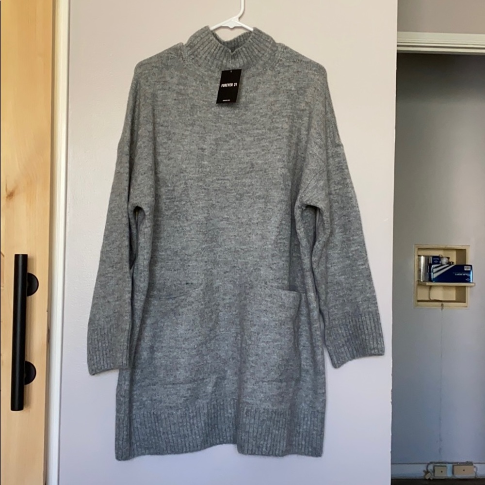 Knit sweater dress with pockets